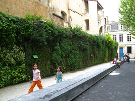 Square Vinet, Bordeaux June 2007