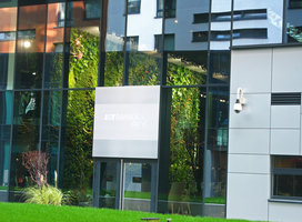 J and T Banka Café, Bratislava, from outside, Oct. 2010