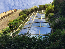 Green Hotel Vertical Garden by Patrick Blanc, view from the street, Nov. 2020