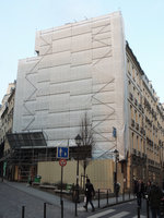 Oasis d&#039;Aboukir, rue d&#039;Aboukir, Paris, installation of the vertical garden structure, February 2013
