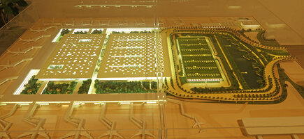 Model of the new T2 Terminal, Bengaluru airport, photo by Patrick Blanc during a meeting with  BIAL team and architects following  the WGIC Conference, June 2018