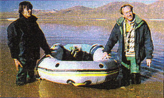 Nicolas Hulot and Patrick Blanc in the Salar d&#039;Uyuni, Bolivia, June 2000