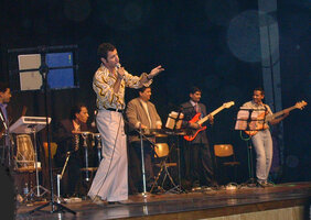 Pascal Heni giving a concert to represent France at the Indian European Summit, Delhi, Dec. 2003