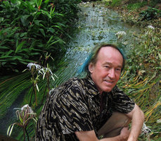 Patrick Blanc above a flowering population of the rheophytic Crinum thaianum, Kuraburi, Thailand, Oct 2014