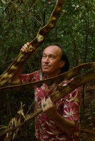 Patrick Blanc among old climbing Bauhinia stems, Railay, Krabi, Thailand, Dec 2015