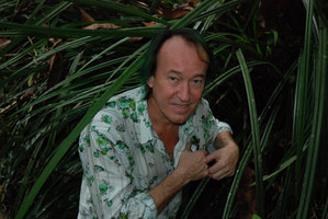 Patrick Blanc among Pandanus leaves, Mac Ritchie, Singapore, Oct. 2008