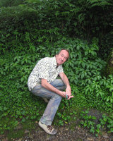 Patrick Blanc and a Pilea matsudai vegetative population, Cilan forest, Taiwan, June 2007