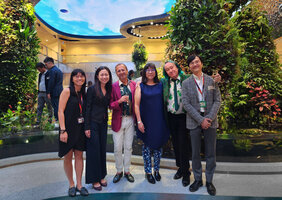 Patrick Blanc and Pascal Heni with Sim Lian Ong, Daniel Foo, Dorothy Lim and Qian Yi Lee at the inauguration of the expansion and refurbishing of Changi T2 airport, 1st November 2023