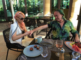 Patrick Blanc and the Pink Singaporean Lady, Dubai, Dec 2015