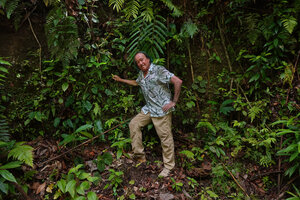 Patrick Blanc at the base of a vertical earth bank covered with Begonia galeolepis, Uraur, Kairatu, Seram, Moluccas, April 2024