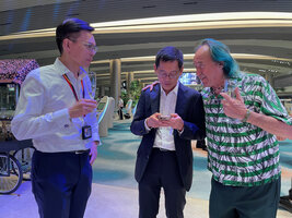Patrick Blanc in discussion with Yeo Kia Thye and Tan Lye Teck on the inauguration day of the expansion and revamping of Changi T2, 1st Nov. 2023