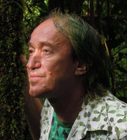 Patrick Blanc in forest dappled shade, Cameron Highlands, Malaysia, Aug. 2011