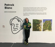 Patrick Blanc in front of his poster at the Mindpark Conference, Shenzhen, April 2017