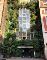 Patrick Blanc in front of the Green Hotel, Paris, Nov. 2020