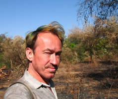 Patrick Blanc in savannah, Mali, Jan 2006