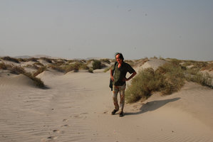 Patrick Blanc in the desert, Qatar, Aug. 2011
