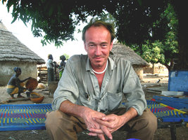 Patrick Blanc on the field in a village, Mali, Feb. 2006