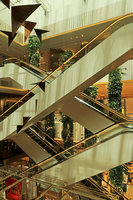 Robinsons Dubai, escalators and Green Columns